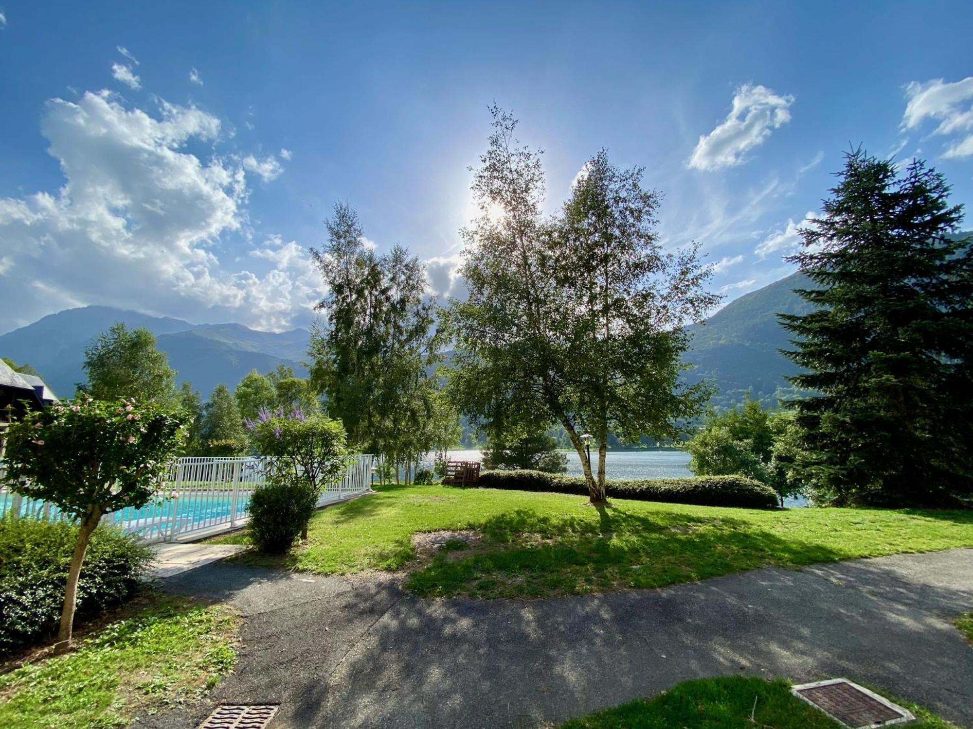 Charmant Logement De Plein Pied Avec Piscine 2* 卢登维耶尔 外观 照片